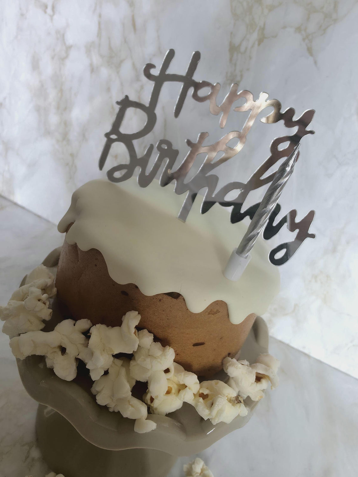 Gourmet Dog Birthday Cake Treat Box with Peanut Butter Popcorn - Woof&Crunch