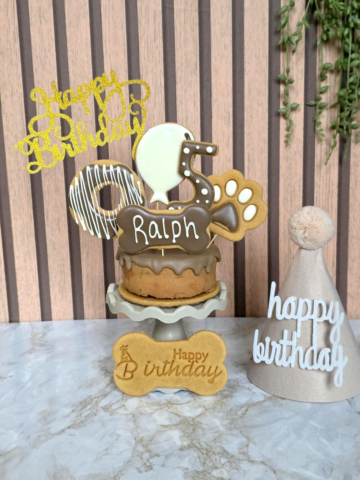 Personalised Dog Birthday Cake Treat Box with Iced Biscuits, Healthy Doggy Gift - Woof&Crunch