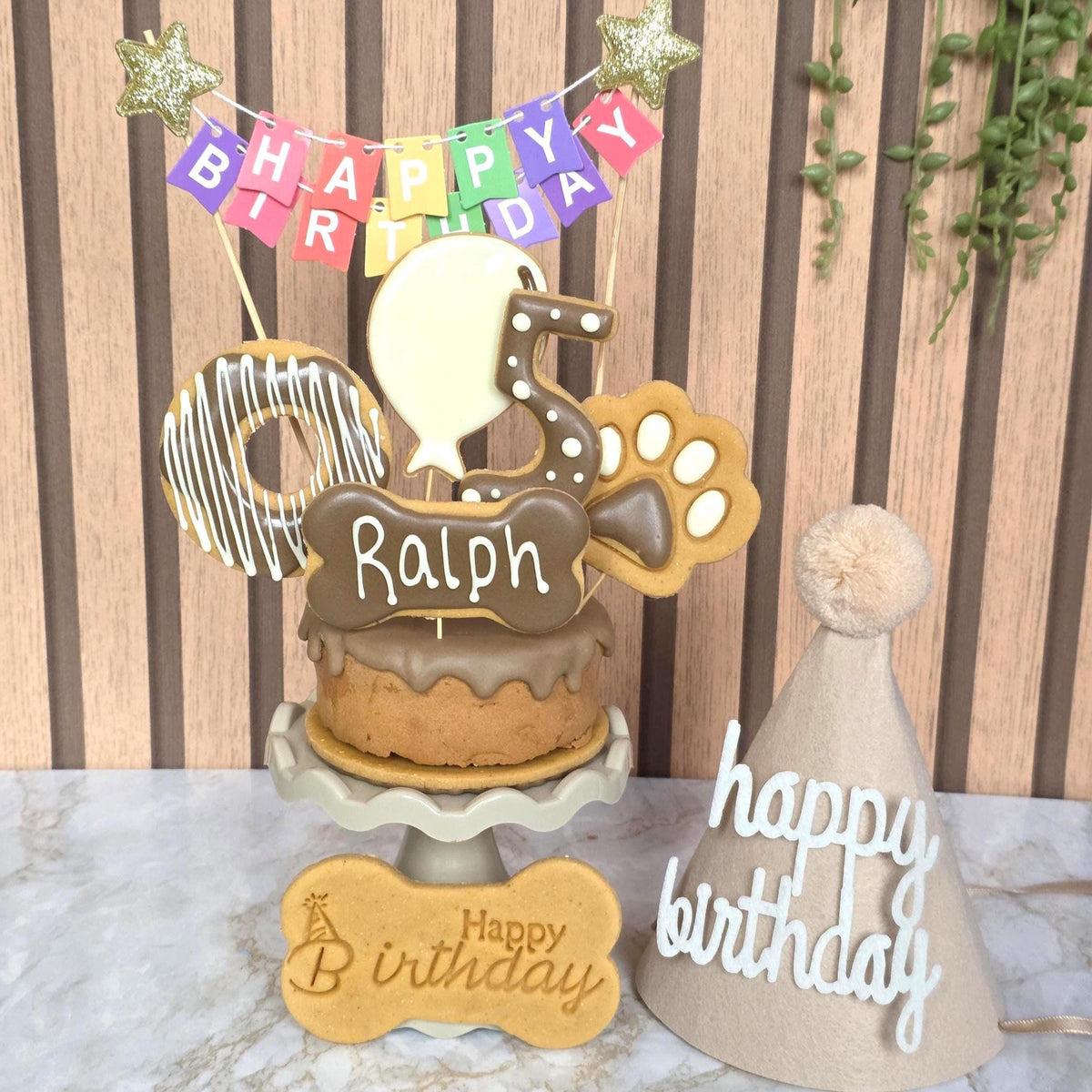 Dog Birthday Cake Treat Box with Iced Biscuits - Blue or Pink - Woof&Crunch