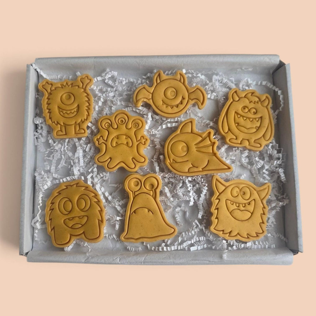 Monster Dog Biscuits Hamper - Woof&Crunch