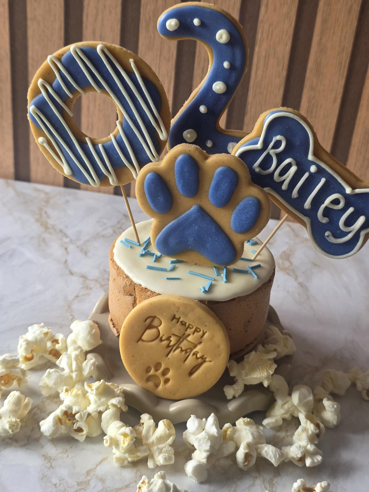 Dog Birthday Cake Treat Box with Iced Biscuit Toppers - Woof&Crunch